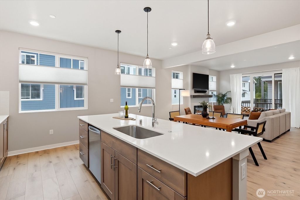 Photo of 13730 Manor Way #F1, Lynnwood, WA 98087 (MLS # 2452830)