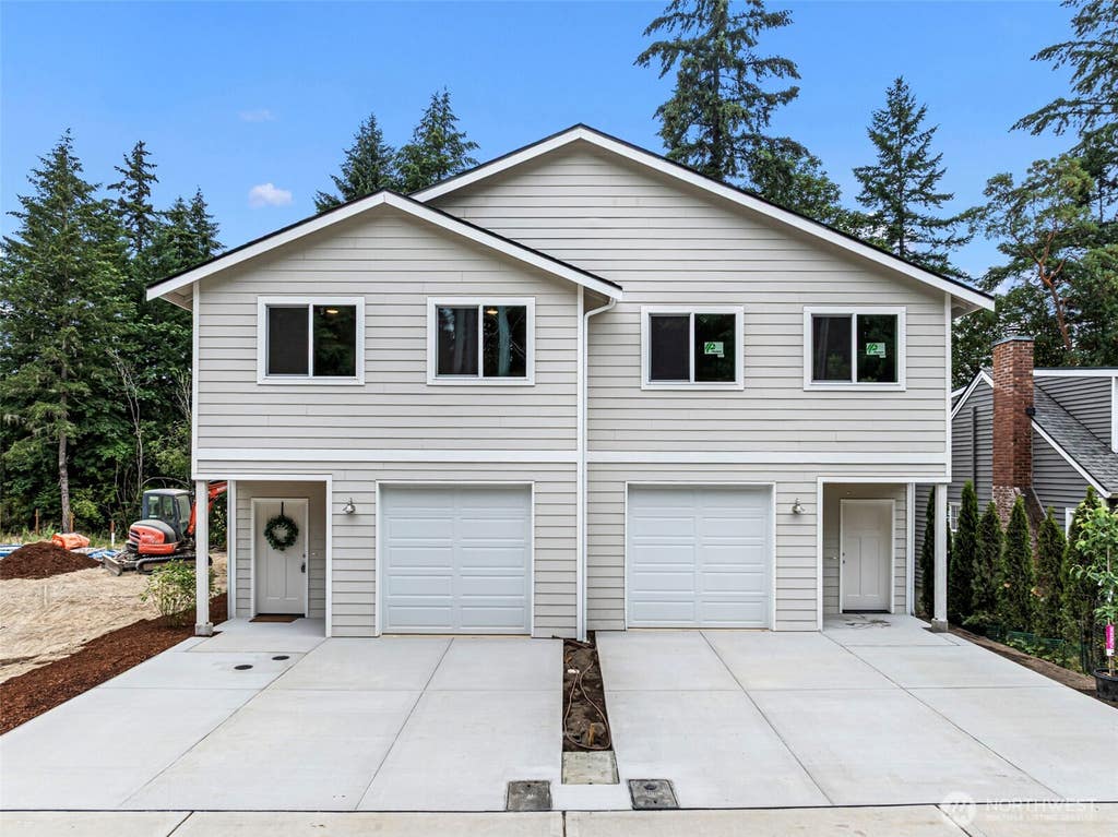 Photo of 5158 W Francis Street, Bremerton, WA 98312 (MLS # 2551850)