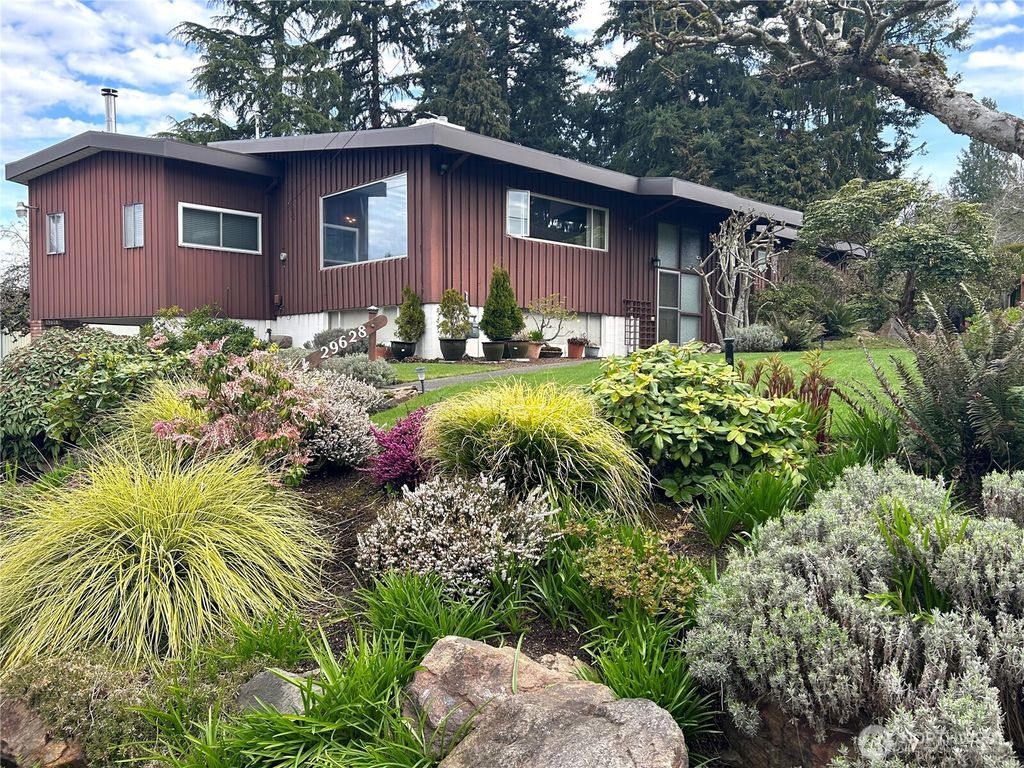 Photo of 29628 9th Place S, Federal Way, WA 98003 (MLS # 2405561)