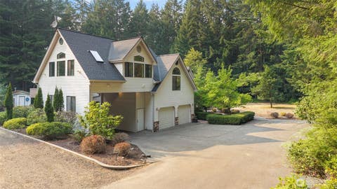 Photo of 6120 Vernon Lane SE, Port Orchard, WA 98367 (MLS # 2564078)