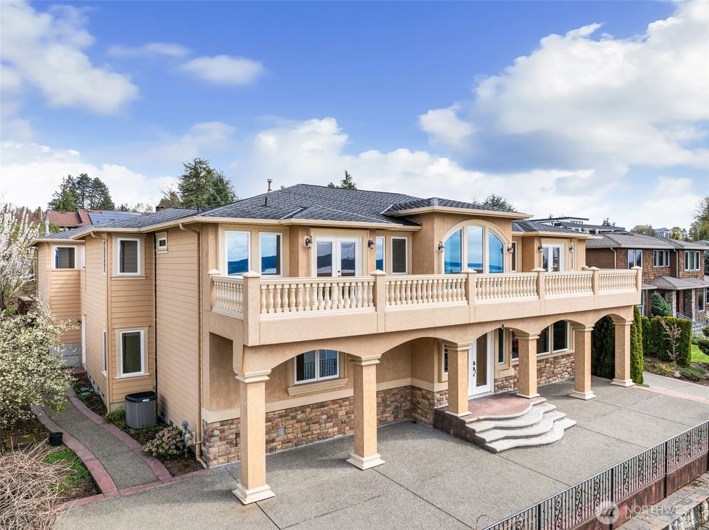 Photo of 7613 N 10th Street, Tacoma, WA 98406 (MLS # 2464367)