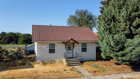 Photo of 112 E Lind Street, Lind, WA 99341 (MLS # 2563874)