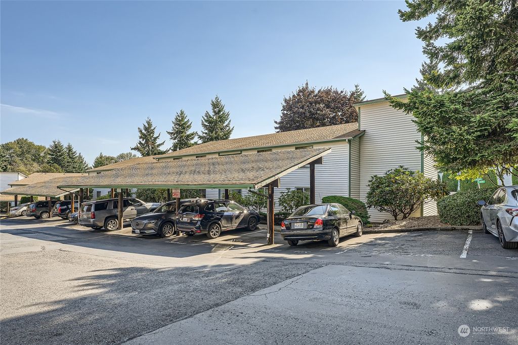 Photo of 1906 SW 318th Place #17A, Federal Way, WA 98023 (MLS # 2167520)