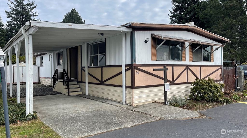 Photo of 24222 54th Avenue W #24, Mountlake Terrace, WA 98043 (MLS # 2182228)