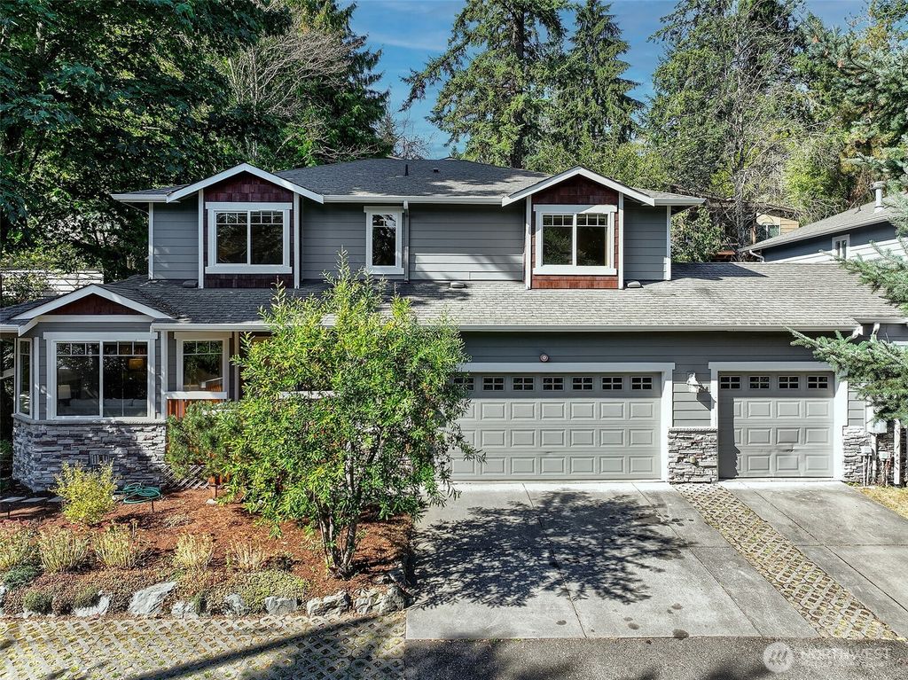 Photo of 16537 Densmore Avenue N, Shoreline, WA 98133 (MLS # 2437540)