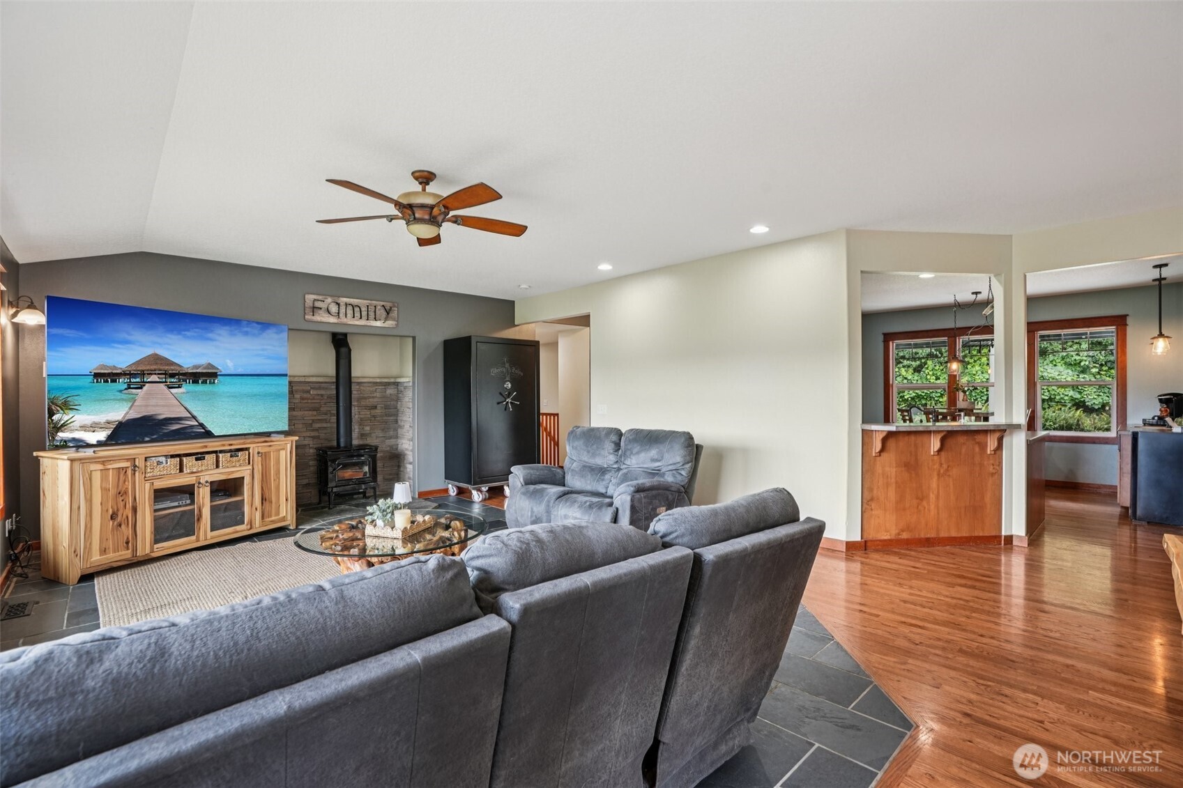 14900 NE Critter Hill Drive