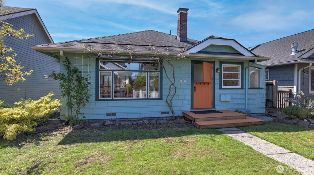 Photo of 6307 SW Marguerite Court, Seattle, WA 98116 (MLS # 2361140)