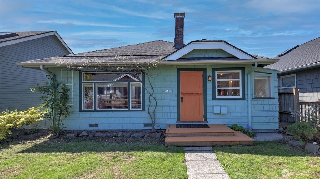 Photo of 6307 SW Marguerite Court, Seattle, WA 98116 (MLS # 2361140)