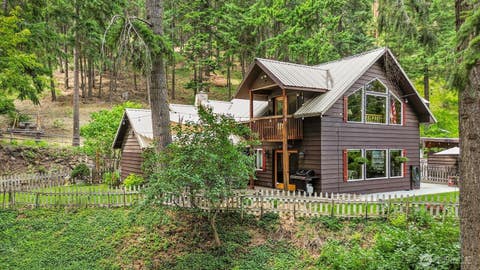Photo of 170 Deer Cove Lane, Naches, WA 98937 (MLS # 2550711)