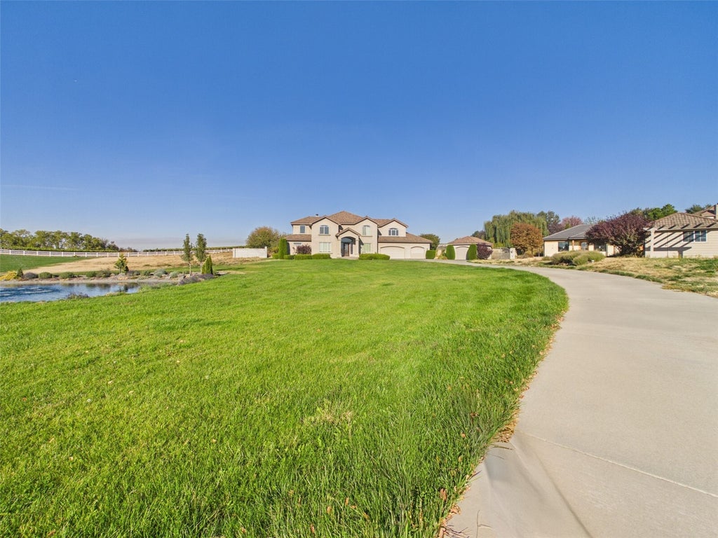 Photo of 96 Winemakers Lane, Walla Walla, WA 99362 (MLS # 2593561)