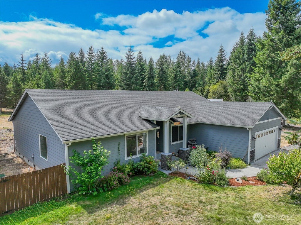 Photo of 13915 Tomcat Lane SE, Yelm, WA 98597 (MLS # 2568069)