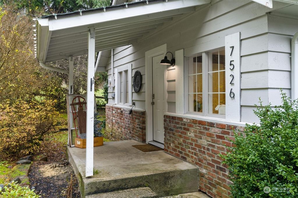 Photo of 7526 Spada Rd Rd, Snohomish, WA 98290 (MLS # 2184520)