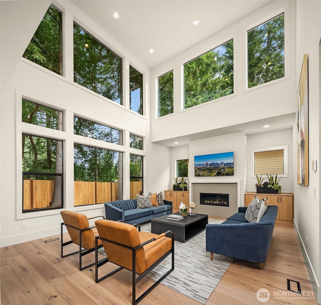 Photo of 16648 NE 12th Street, Bellevue, WA 98008 (MLS # 2420561)