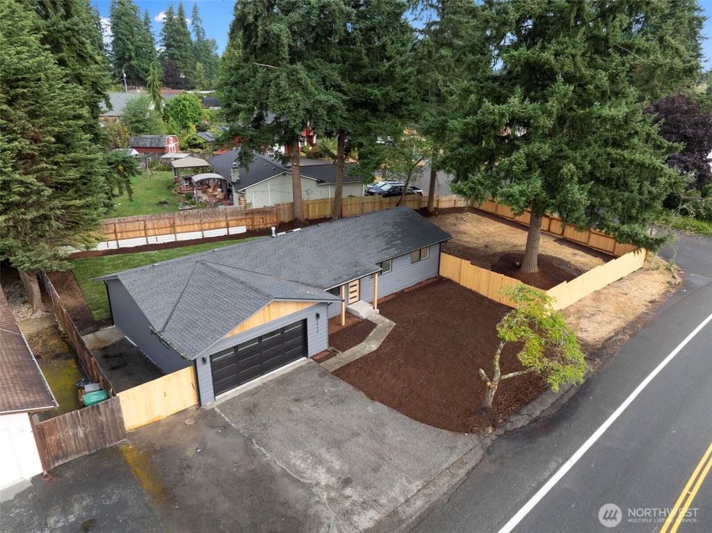Photo of 2929 Silver Crest Drive, Mill Creek, WA 98012 (MLS # 2418848)