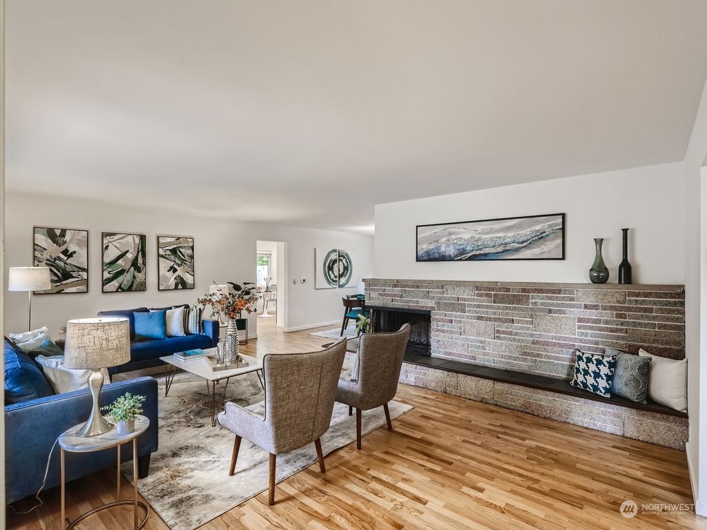 Photo of 8002 27th Avenue NE, Seattle, WA 98115 (MLS # 2031587)