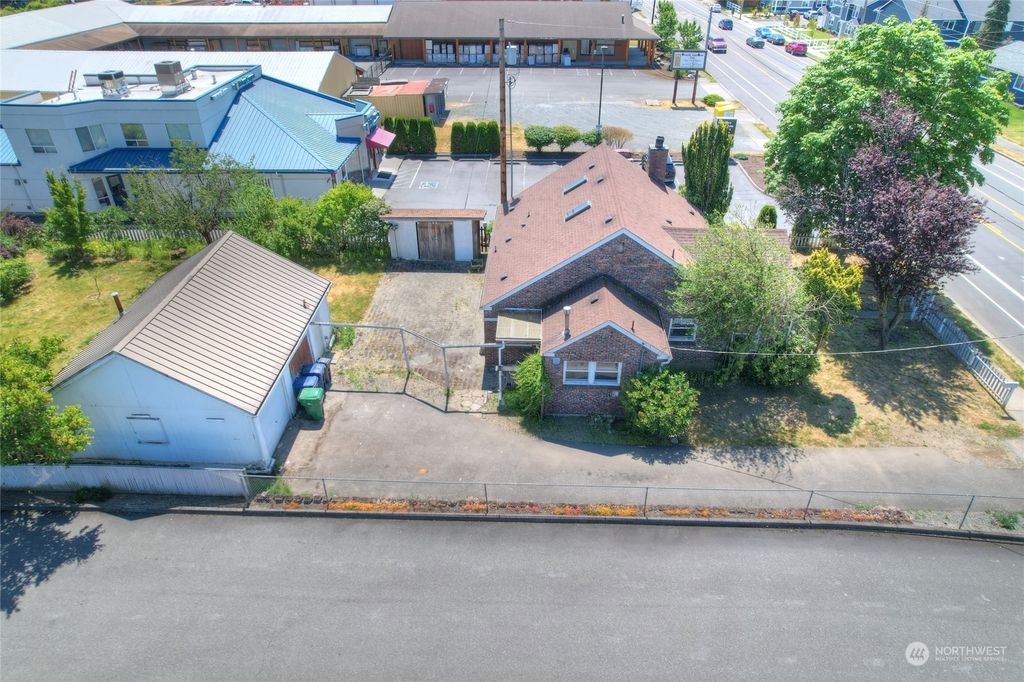 Photo of 1064 Cedar Ave Ave, Marysville, WA 98270 (MLS # 2261840)