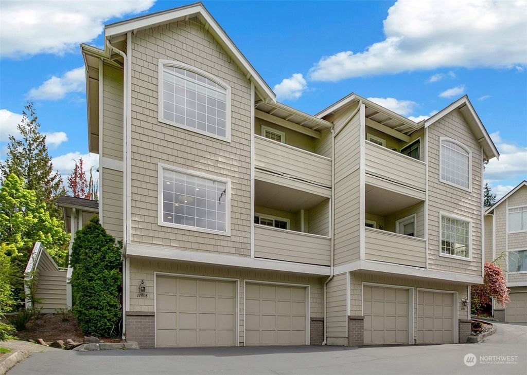 Photo of 11305 Ohde Circle #18, Kirkland, WA 98033 (MLS # 2135875)