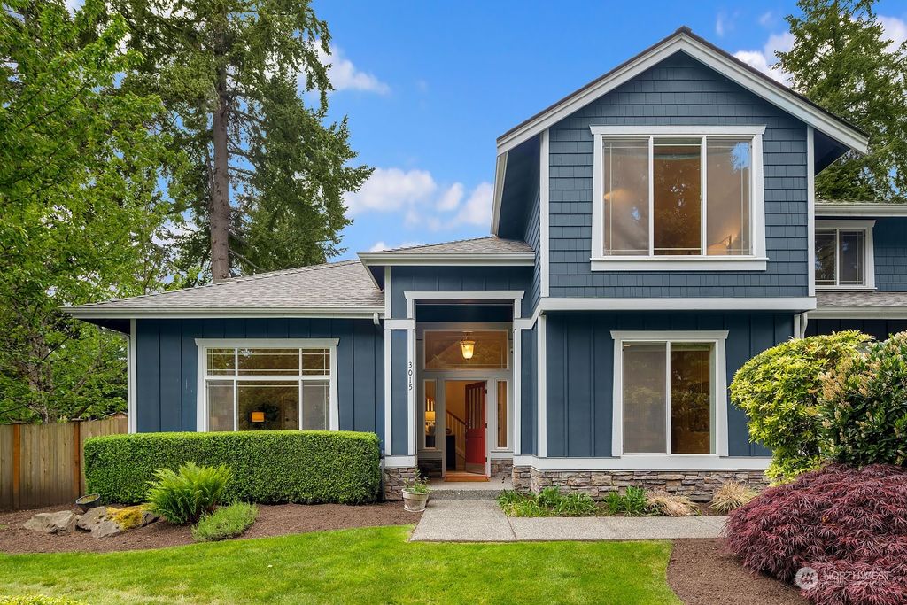 Photo of 3015 126th Avenue NE, Bellevue, WA 98005 (MLS # 2209316)