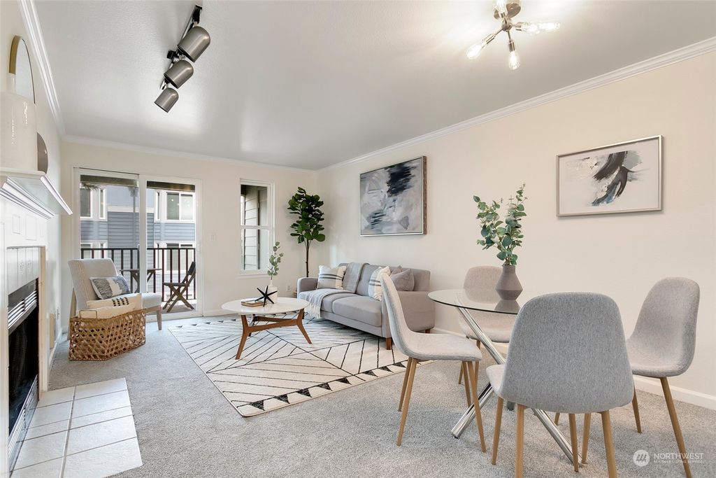 Photo of 11112 NE 124th Lane #D214, Kirkland, WA 98034 (MLS # 2048752)