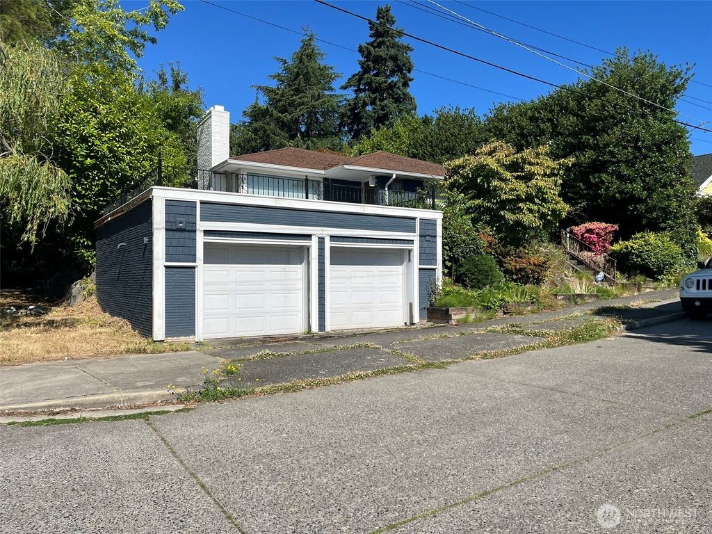 Photo of 6925 52nd Avenue S, Seattle, WA 98118 (MLS # 2503153)