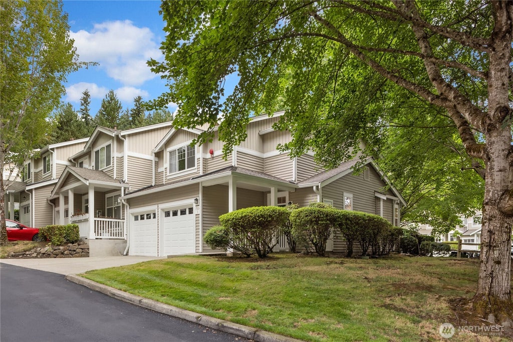 Photo of 17824 NE 96th Way #3, Redmond, WA 98052 (MLS # 2578868)
