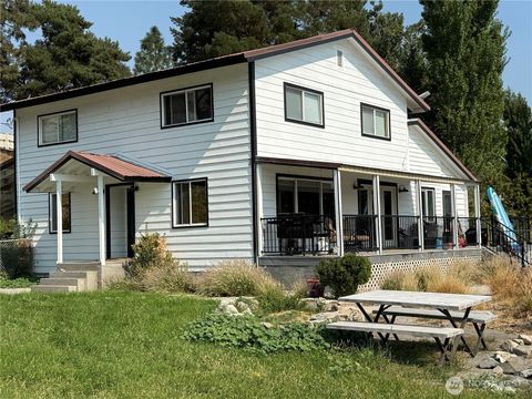 Photo of 171 B Sunset Drive W, Brewster, WA 98811 (MLS # 2454342)