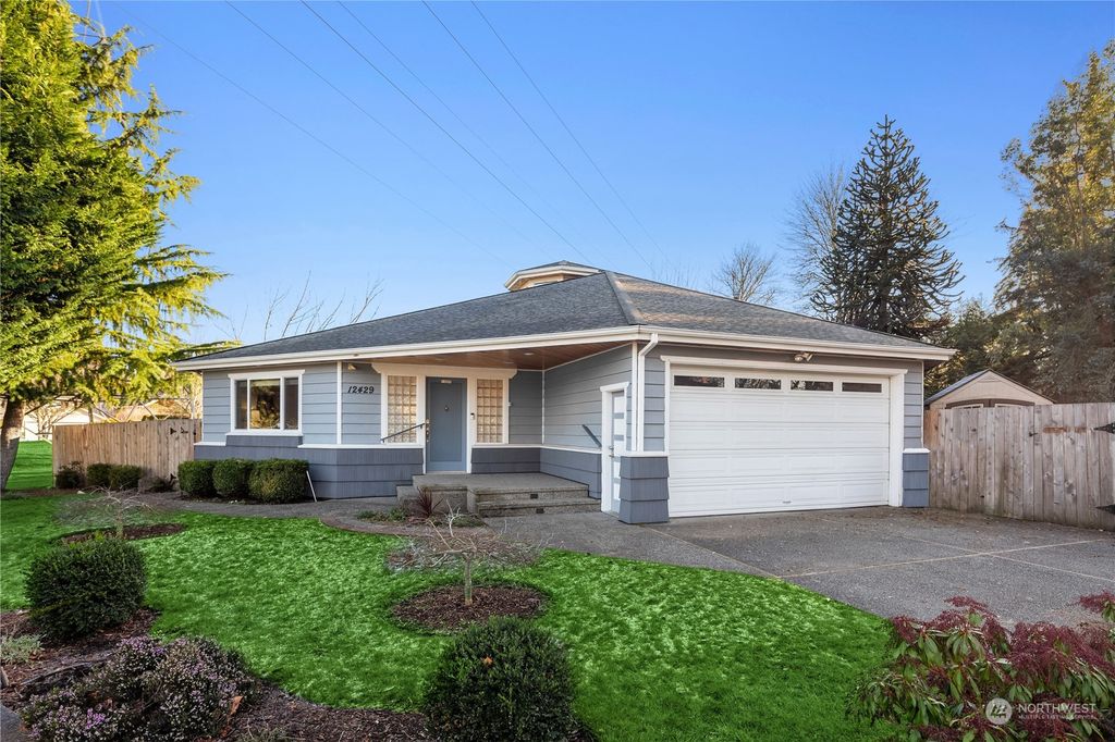 Photo of 12429 NE 95th Street, Kirkland, WA 98033 (MLS # 2331551)