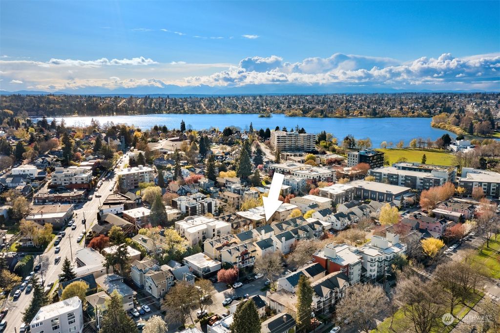 Photo of 6541 5th Avenue NE #B, Seattle, WA 98115 (MLS # 2054610)