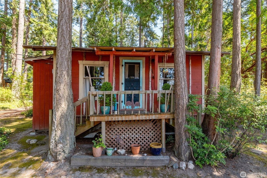 Photo of 16763 Chilberg Avenue, La Conner, WA 98257 (MLS # 2597865)