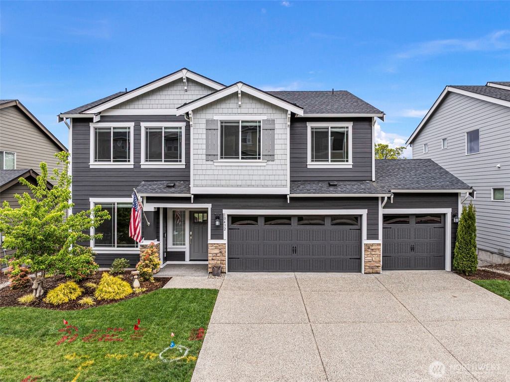 Photo of 10432 Treasure Drive NW, Silverdale, WA 98383 (MLS # 2512982)