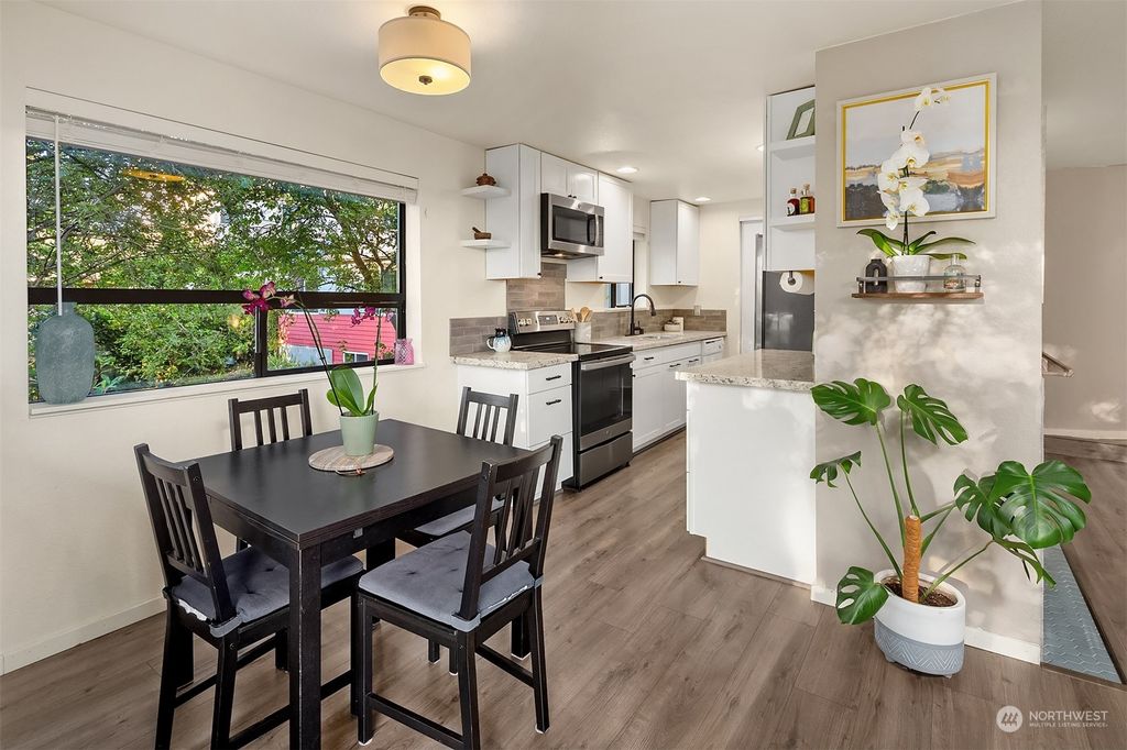 listing image 9368025401637380867