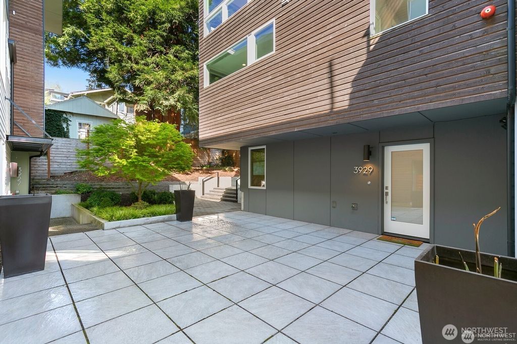 Photo of 3929 2nd Avenue NE, Seattle, WA 98105 (MLS # 2458446)
