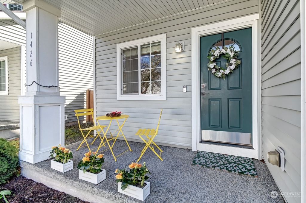 Photo of 1426 141st Street SW, Lynnwood, WA 98087 (MLS # 2206284)