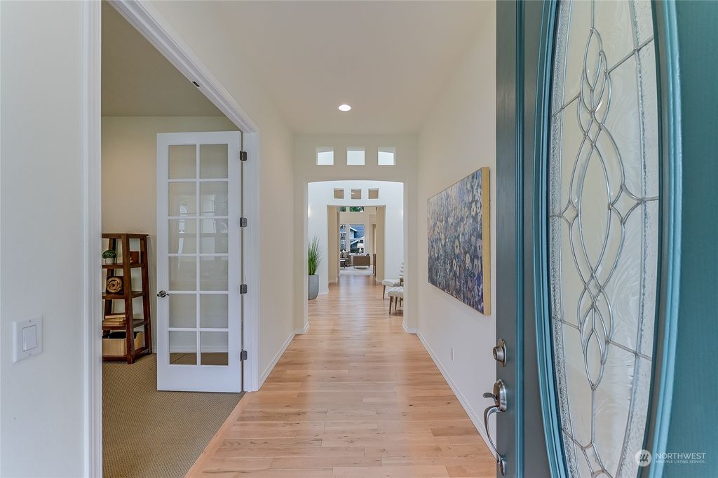 Photo of 13126 234th Court NE, Redmond, WA 98053 (MLS # 2056967)