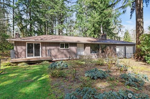 Photo of 12320 Orchard Avenue SE, Olalla, WA 98359 (MLS # 2448582) Photo of 12320 Orchard Avenue SE, Olalla, WA 98359 (MLS # 2448582)