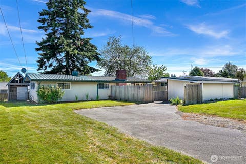 Photo of 2267 Hawthorne Street, Ferndale, WA 98248 (MLS # 2550582)