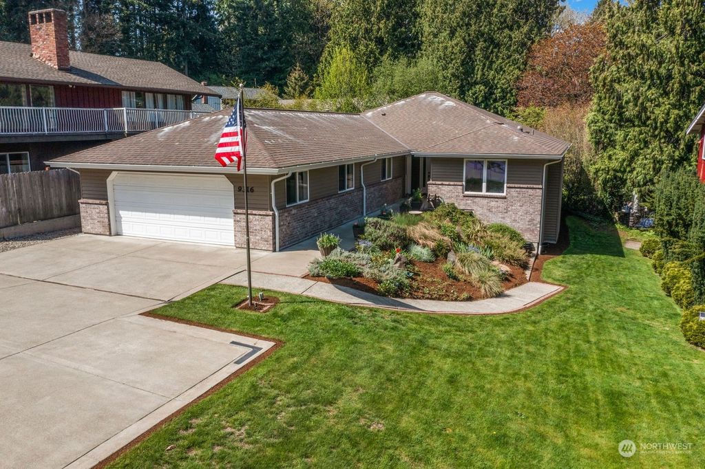Photo of 9316 NE 180th Street, Bothell, WA 98011 (MLS # 2063694)