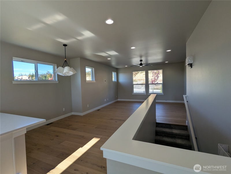 4437 Blackstone Way