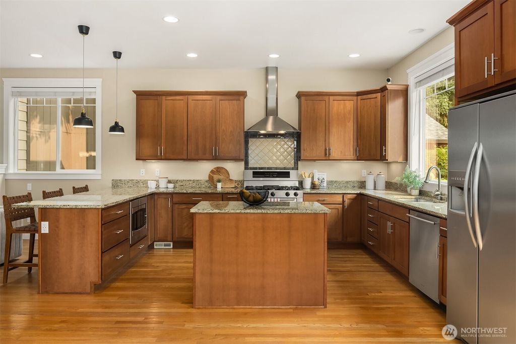 Photo of 10334 46th Avenue NE, Seattle, WA 98125 (MLS # 2429433)