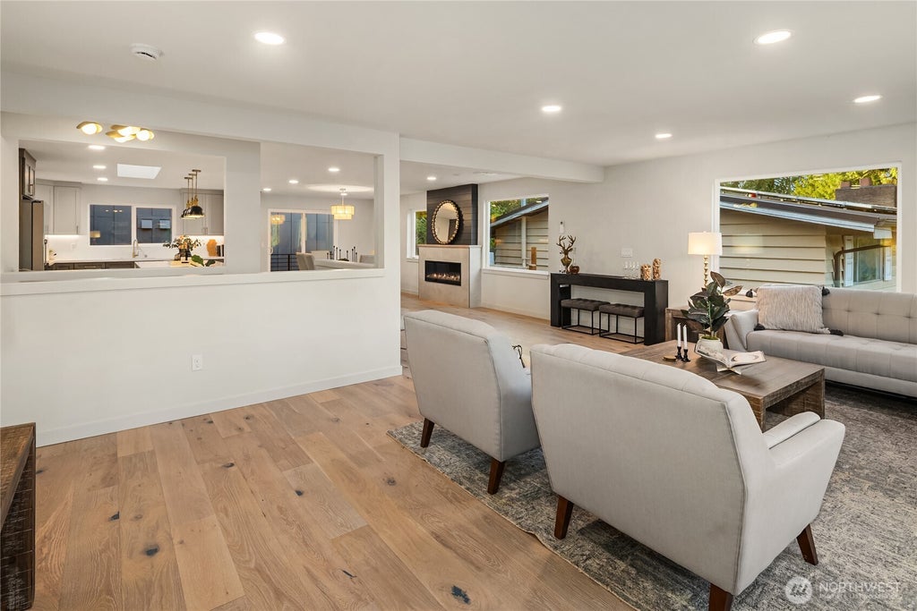 Photo of 10045 38th Avenue NE, Seattle, WA 98125 (MLS # 2588399)