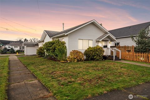 Photo of 1206 Porter Street, Enumclaw, WA 98022 (MLS # 2455752)