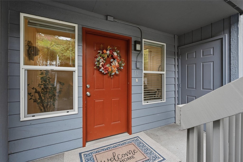 Photo of 500 National Avenue N #11, Bremerton, WA 98312 (MLS # 2594746)