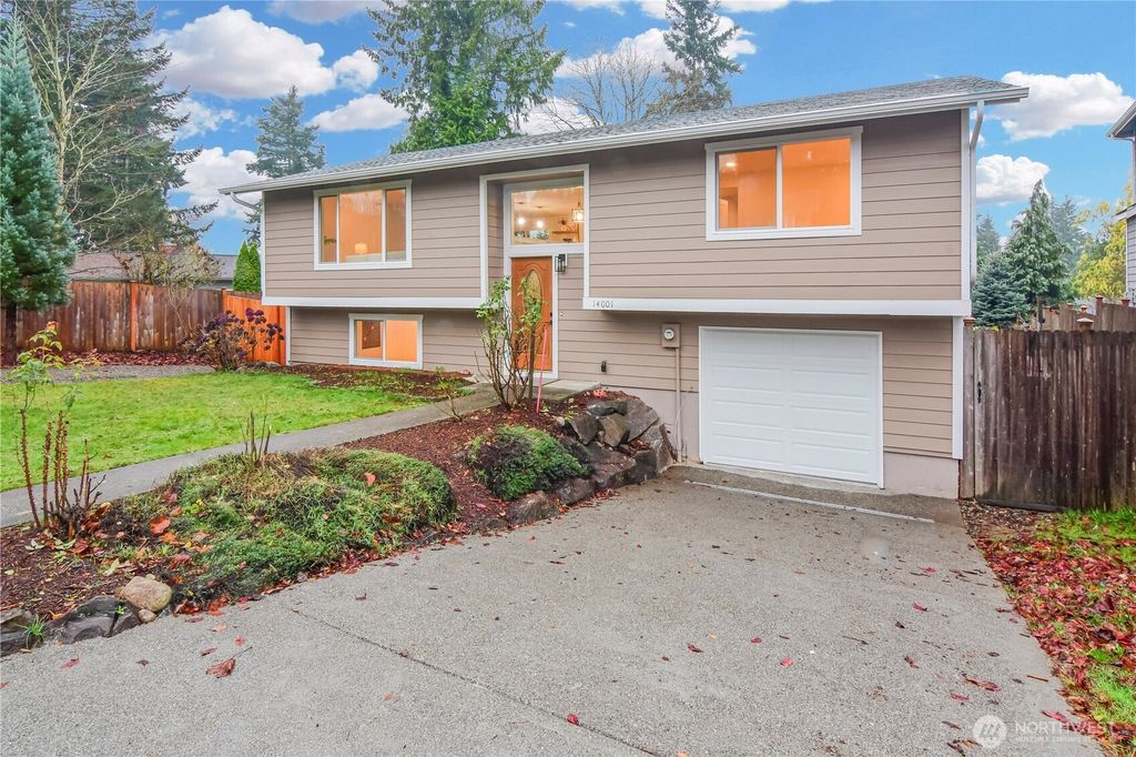 Photo of 14001 90th Avenue NE, Kirkland, WA 98034 (MLS # 2456876)