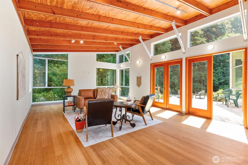 7641 NE North Street