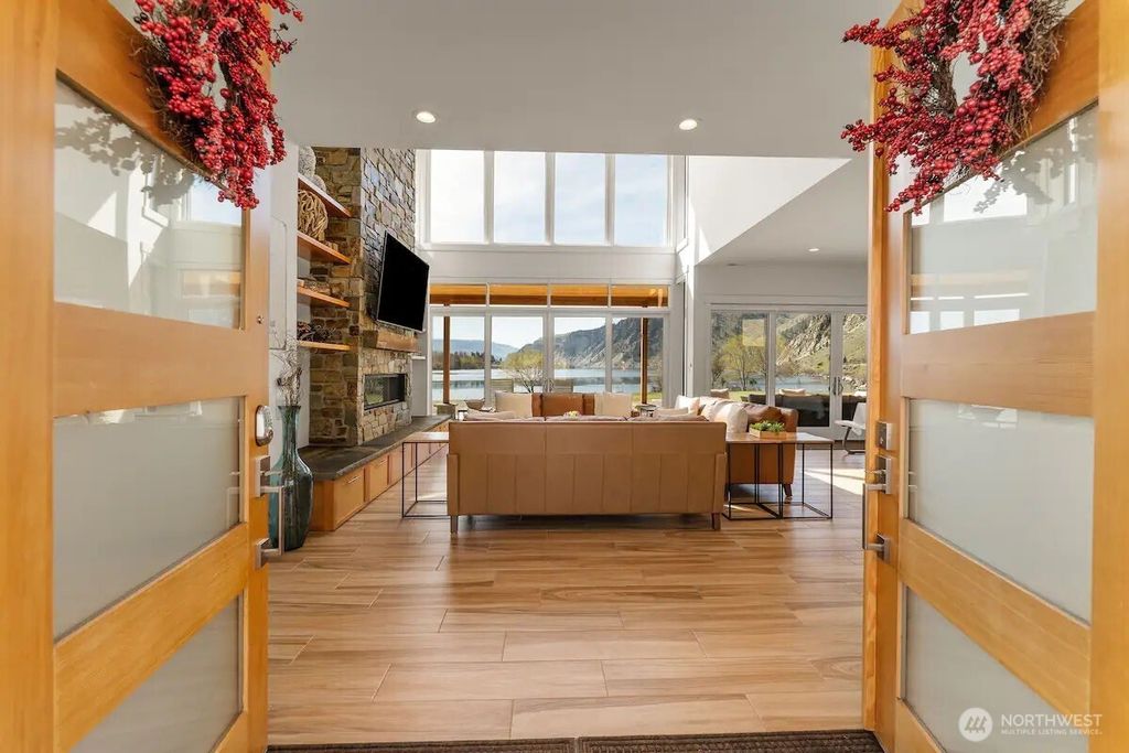 Photo of 70 Shypoke Place, Entiat, WA 98822 (MLS # 2479176)