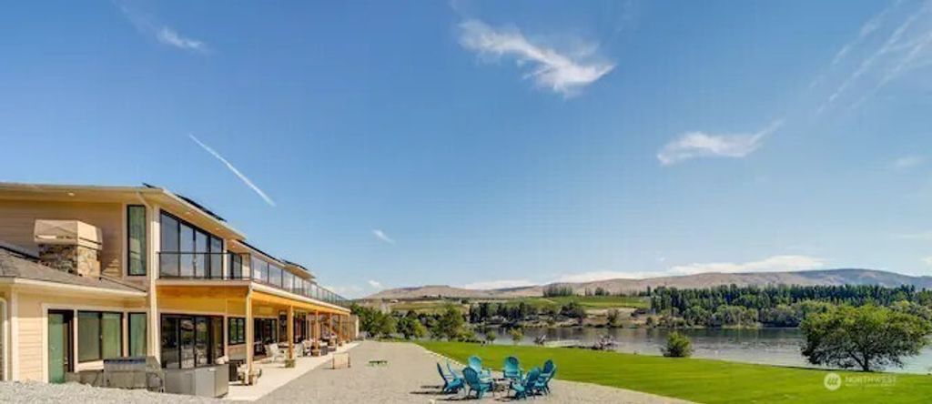 Photo of 70 Shypoke Place, Entiat, WA 98822 (MLS # 2479176)