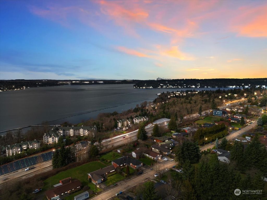 Photo of 1607 Kennnewick Avenue NE, Renton, WA 98056 (MLS # 2204727)