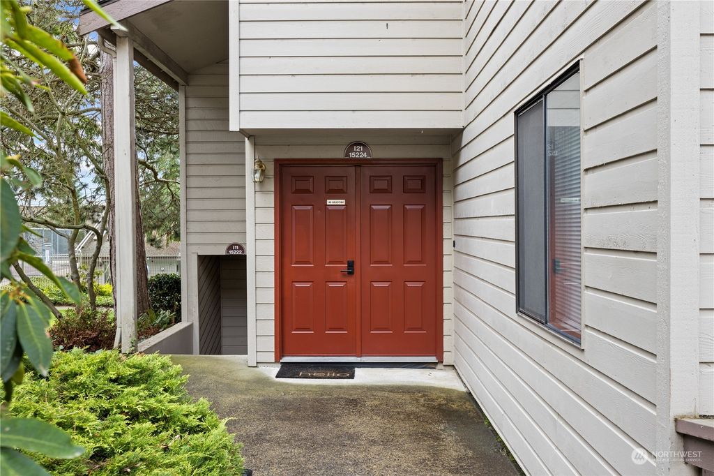 Photo of 15224 Sunwood Boulevard #I21, Tukwila, WA 98188 (MLS # 2054099)