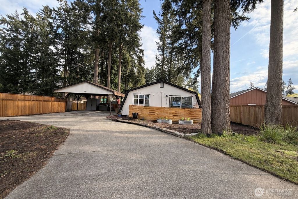 Photo of 25920 184TH Place SE, Covington, WA 98042 (MLS # 2506345)