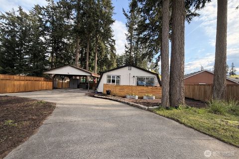 Photo of 25920 184TH Place SE, Covington, WA 98042 (MLS # 2506345)